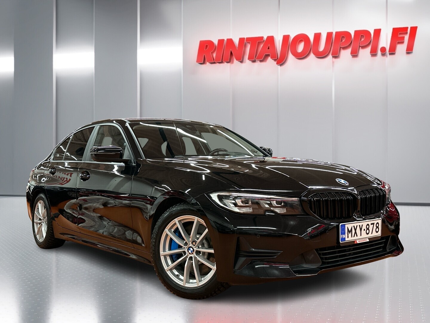 BMW 330 2019