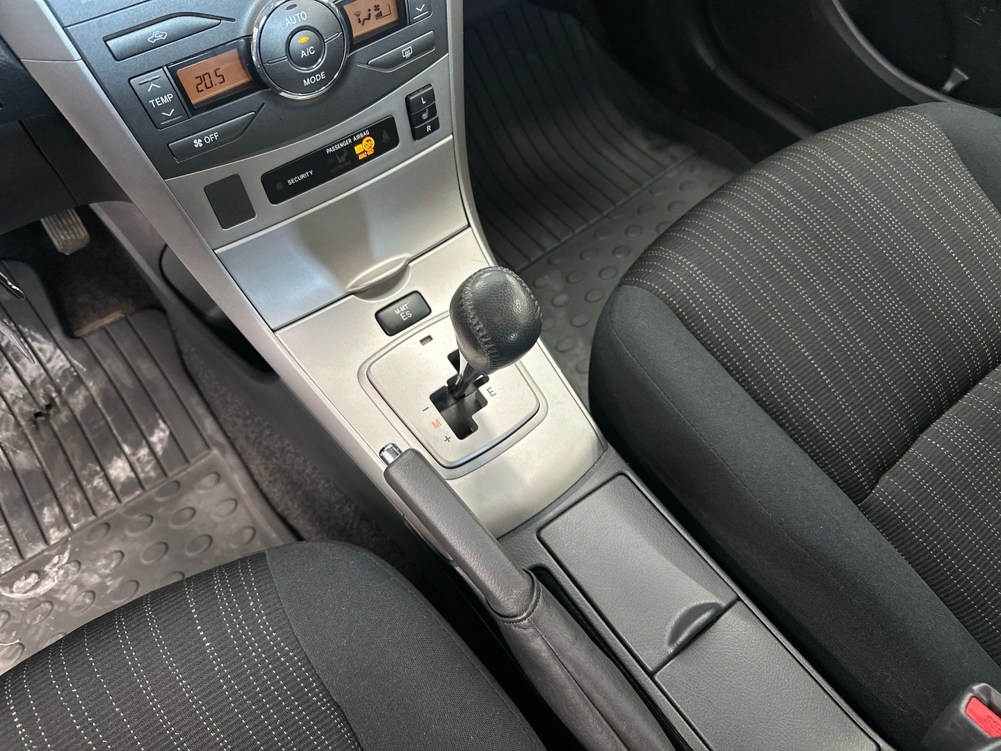 TOYOTA Corolla 2007