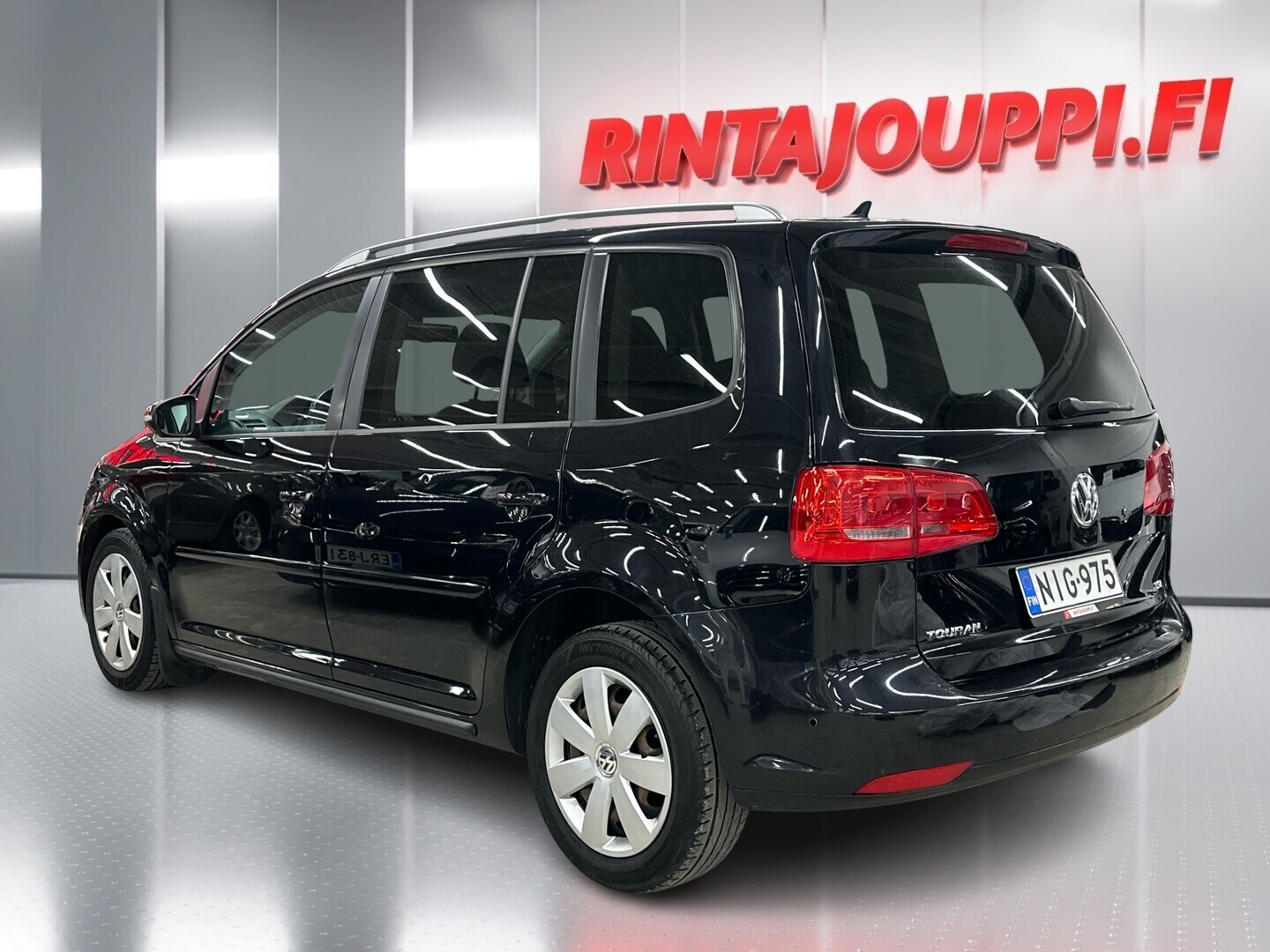 VOLKSWAGEN Touran 2011