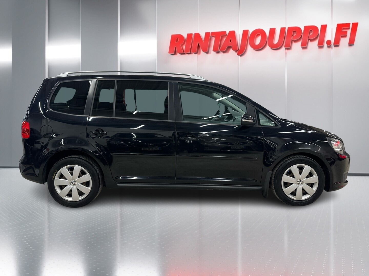 VOLKSWAGEN Touran 2011