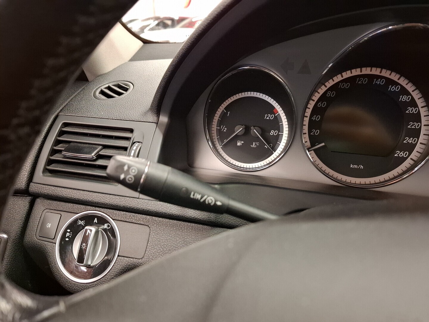 MERCEDES-BENZ C 2010