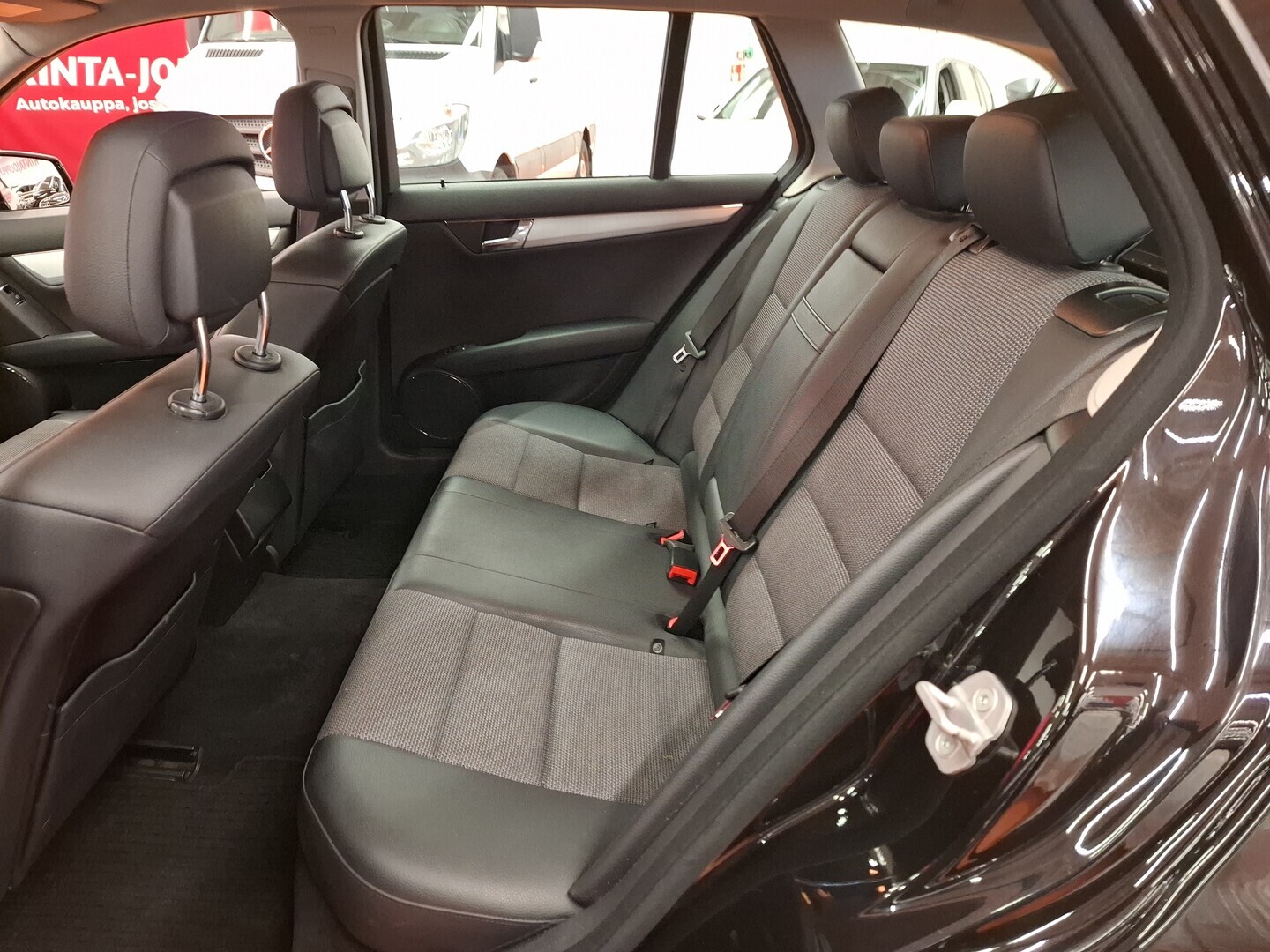 MERCEDES-BENZ C 2010