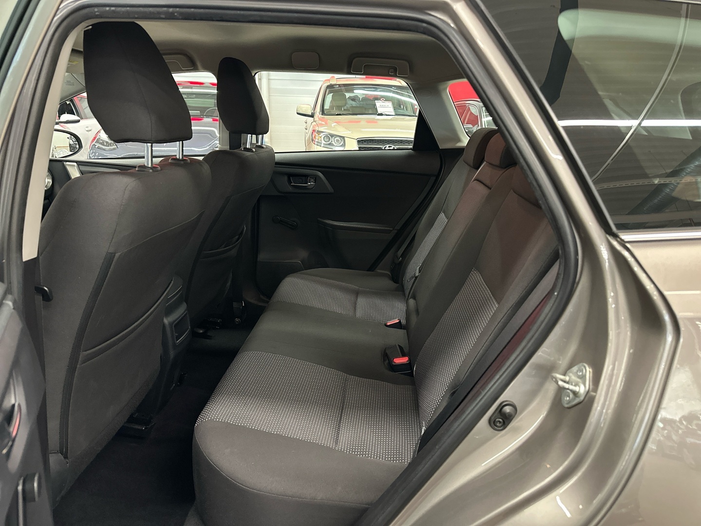 TOYOTA Auris 2014