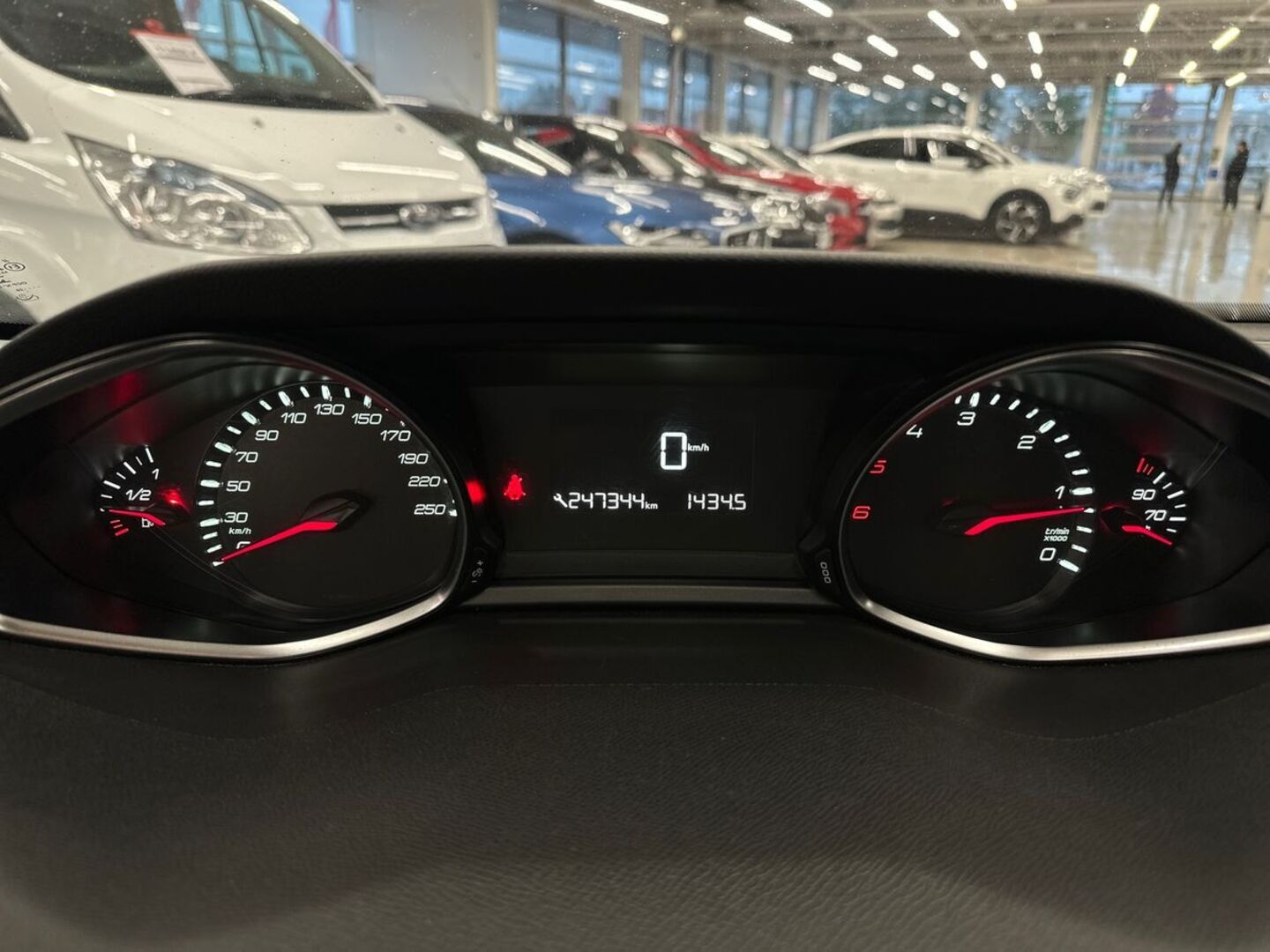 PEUGEOT 308 2013