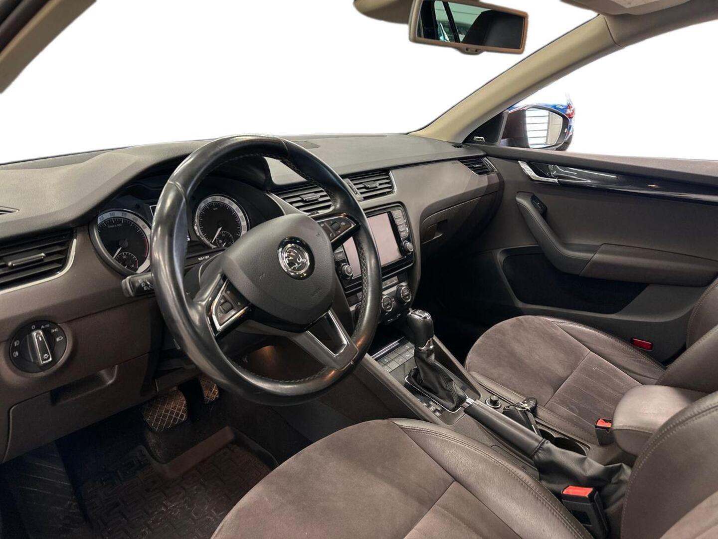 SKODA Octavia 2016