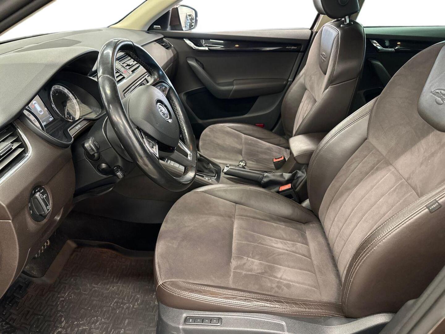 SKODA Octavia 2016