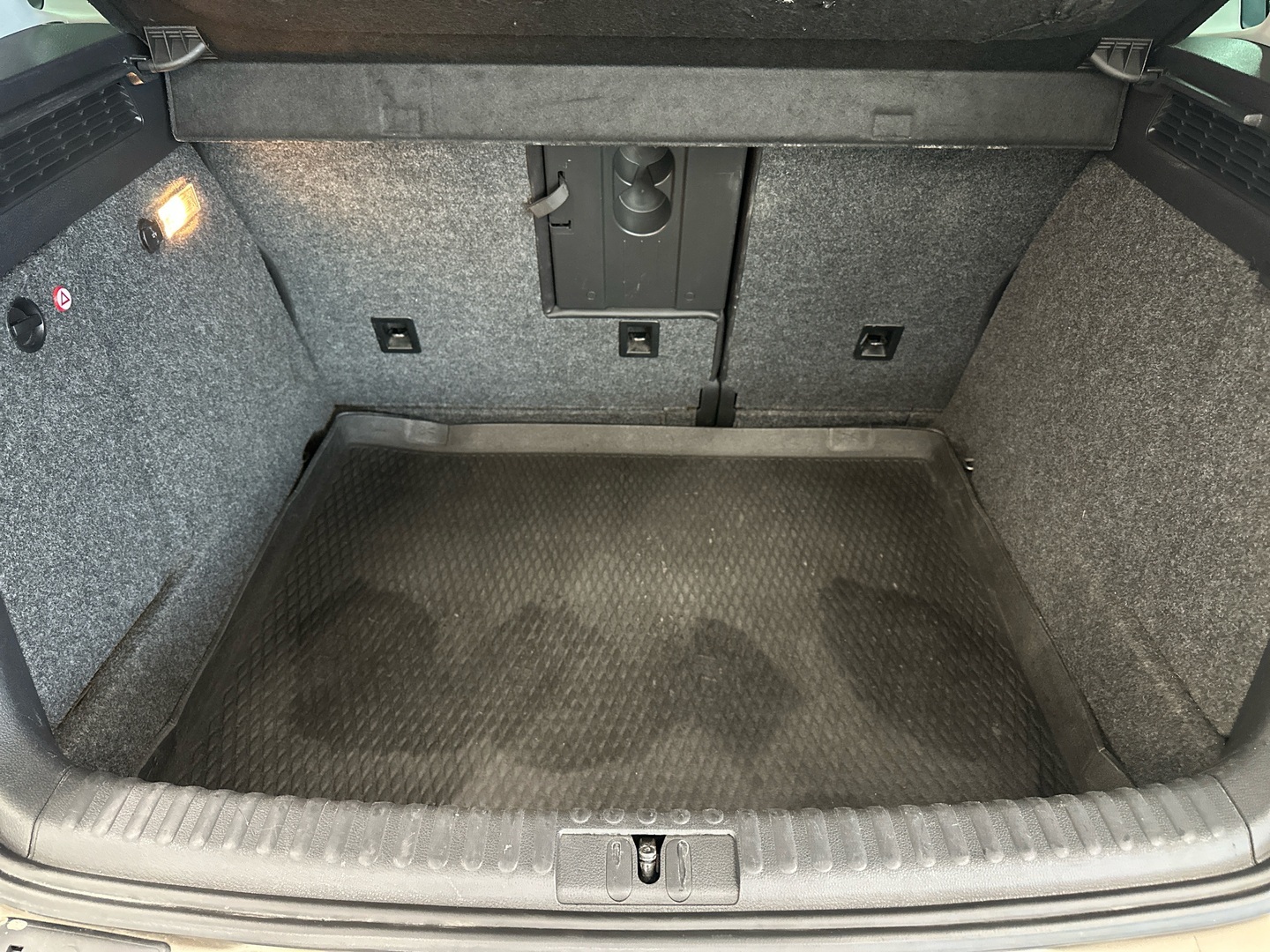 VOLKSWAGEN Tiguan 2012