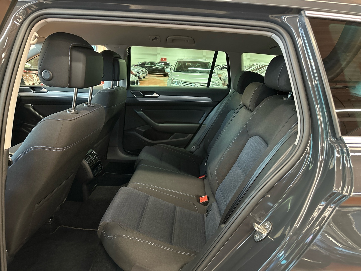 VOLKSWAGEN Passat 2020