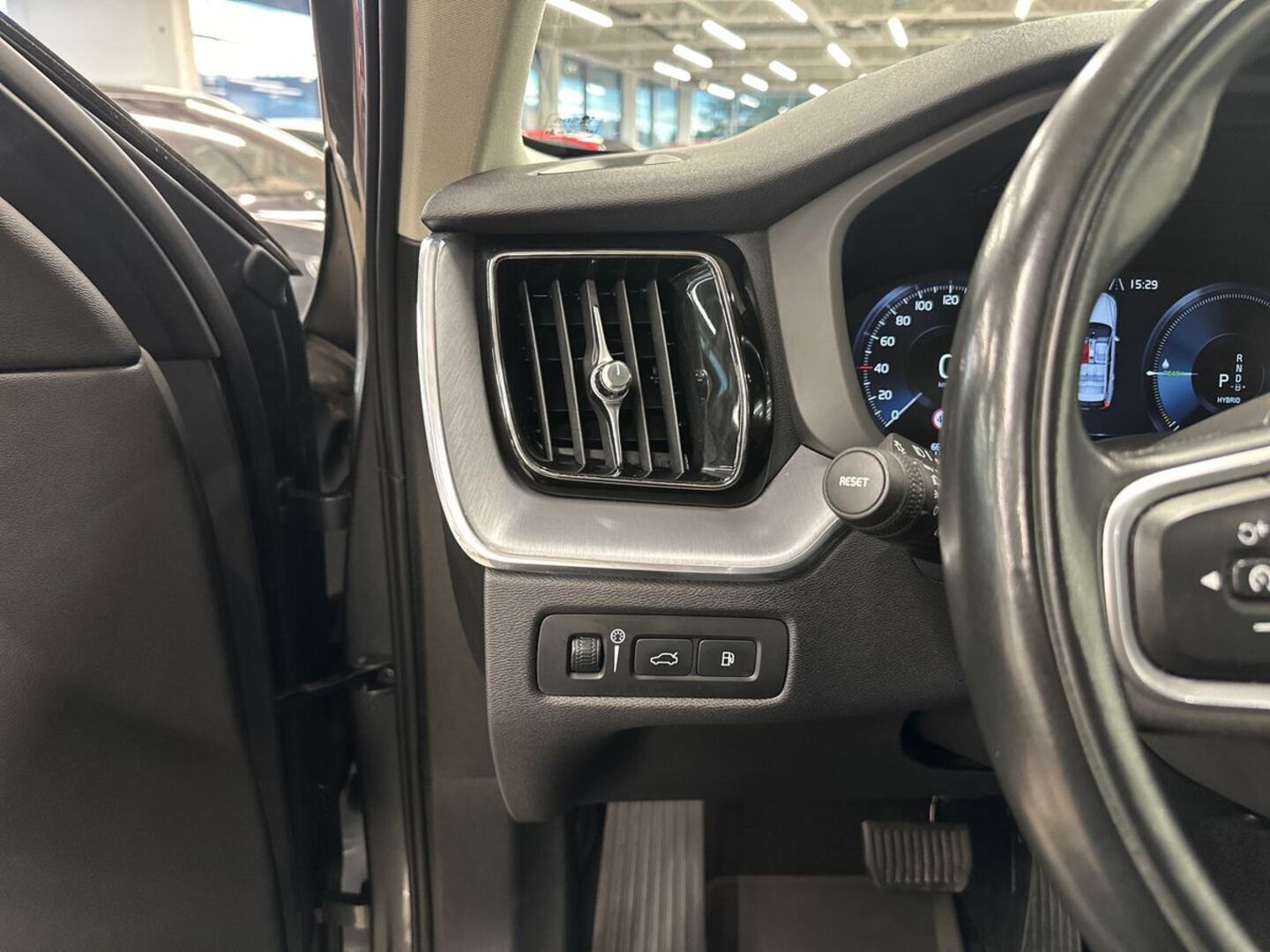 VOLVO XC60 2020