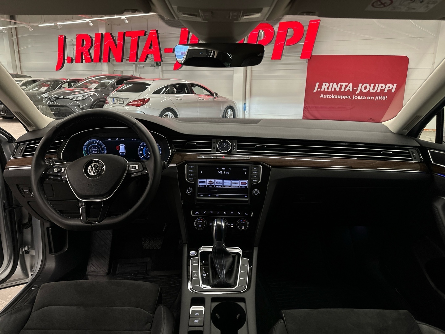 VOLKSWAGEN Passat 2016