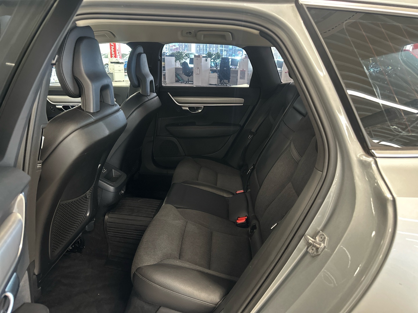 VOLVO V90 2016