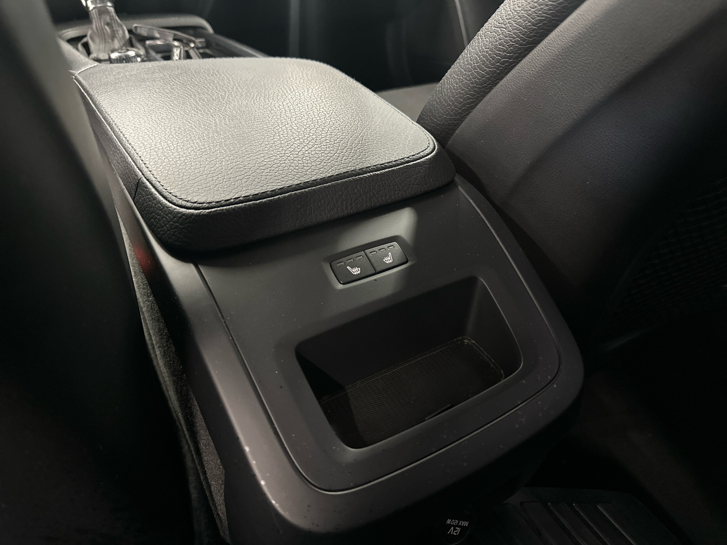 VOLVO V90 2016