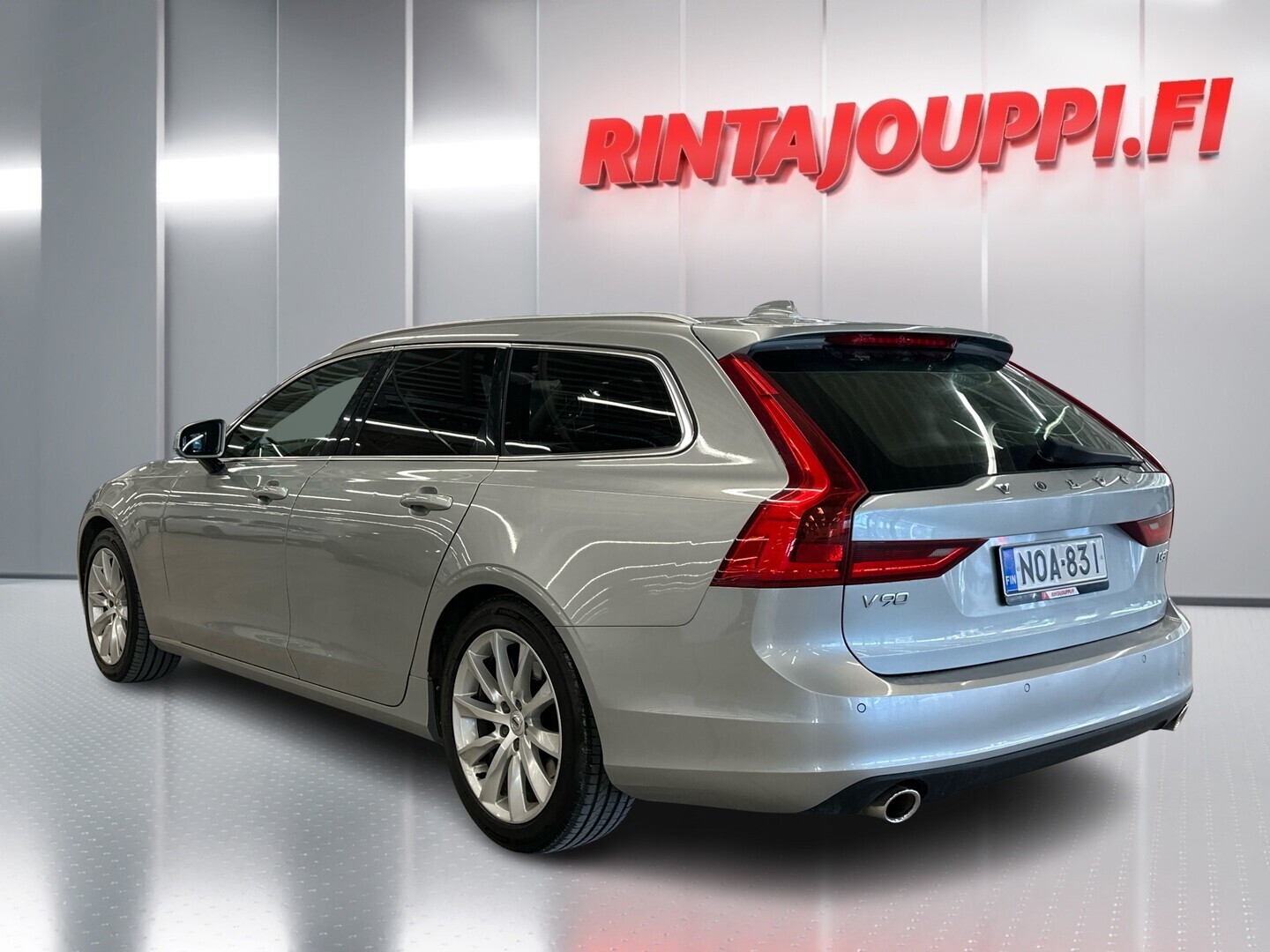VOLVO V90 2016