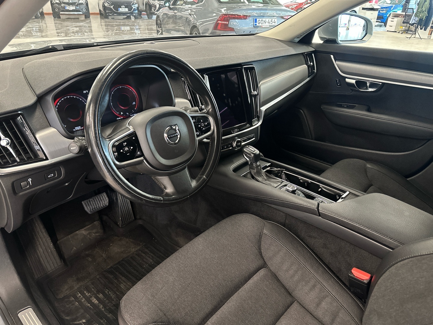 VOLVO V90 2016
