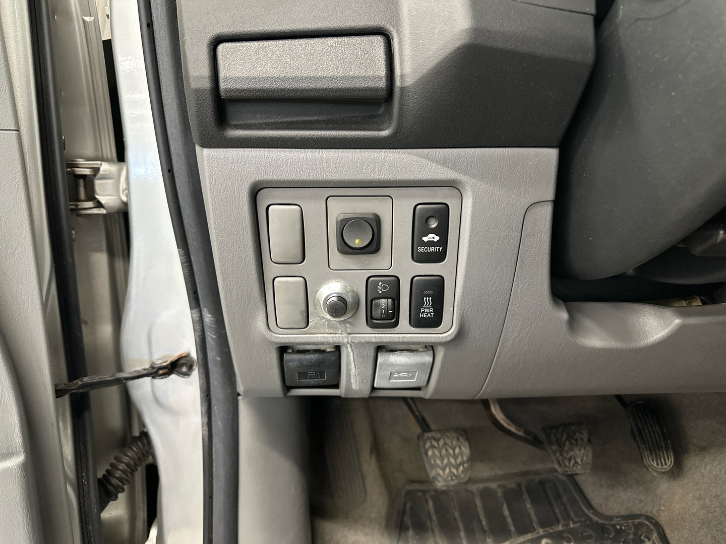 TOYOTA Hilux 2012
