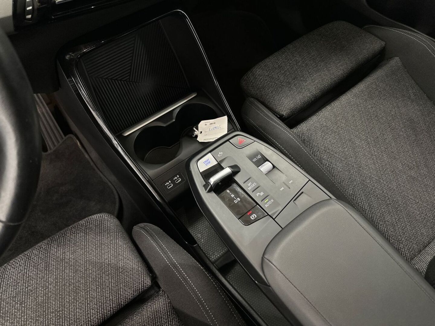 BMW iX1 2024