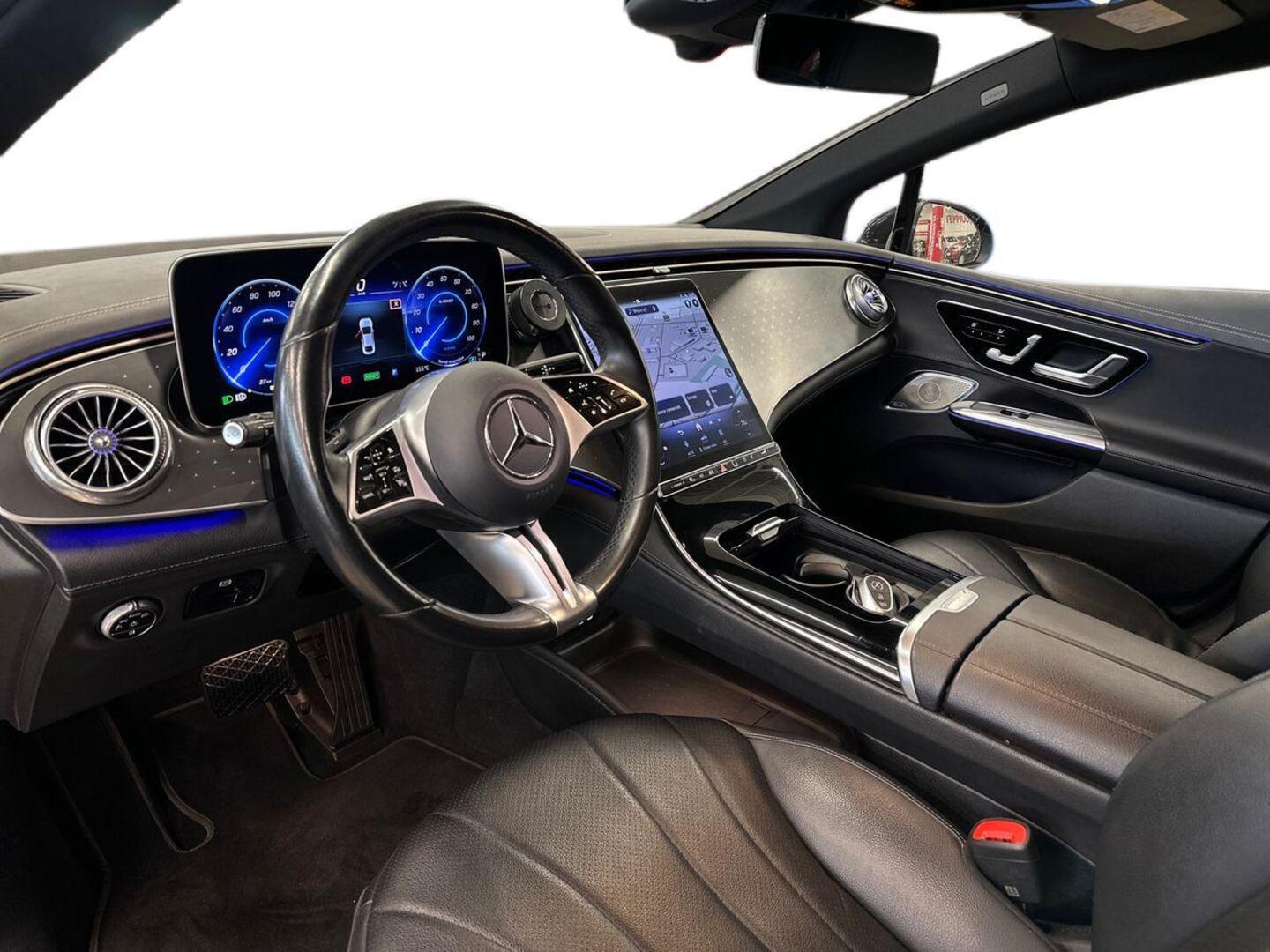 MERCEDES-BENZ EQE 2022