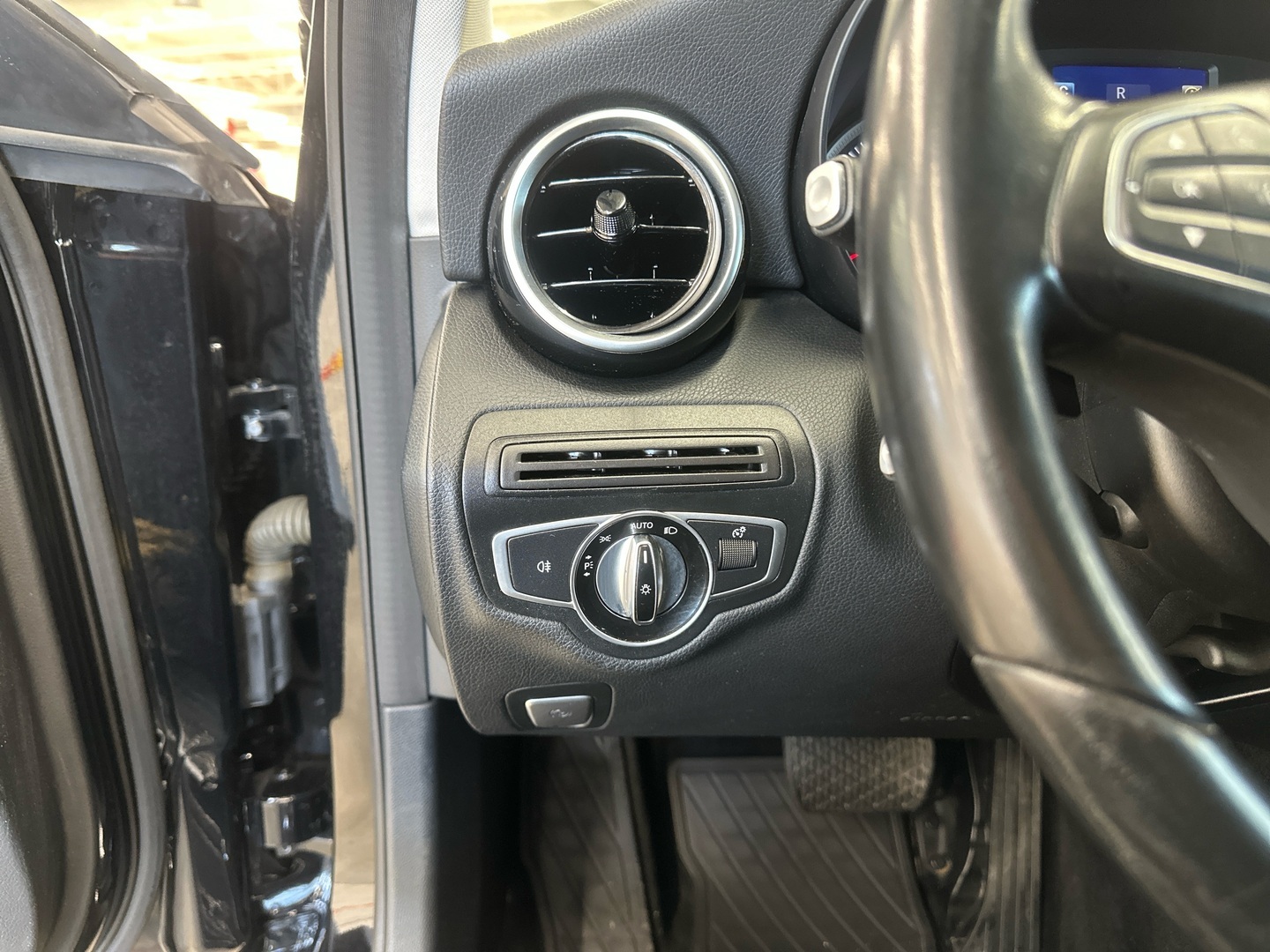 MERCEDES-BENZ C 2015