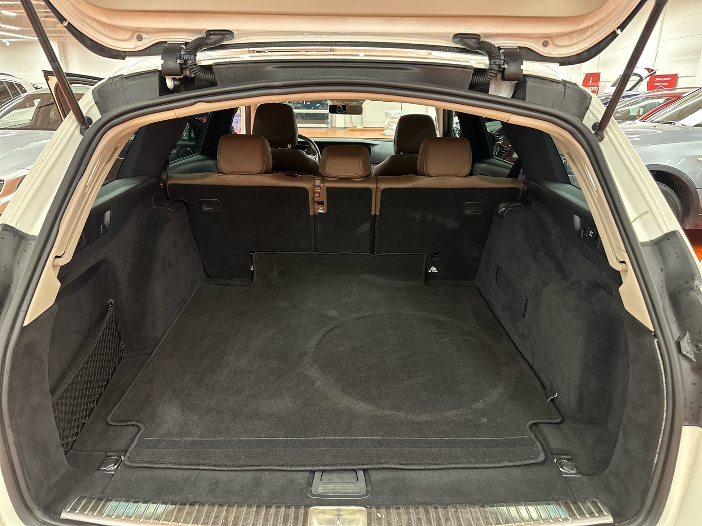 MERCEDES-BENZ E 2017