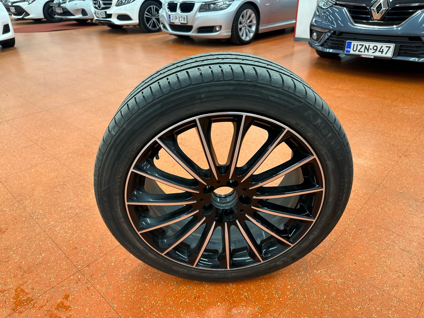 MERCEDES-BENZ E 2017