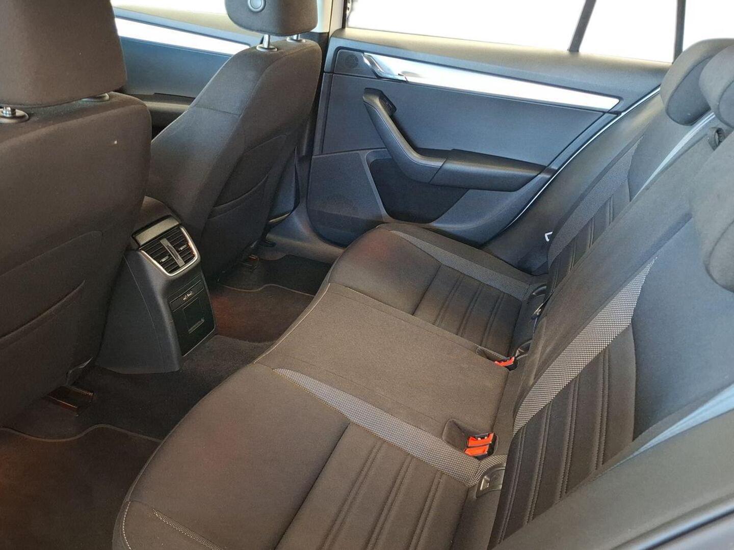 SKODA Octavia 10