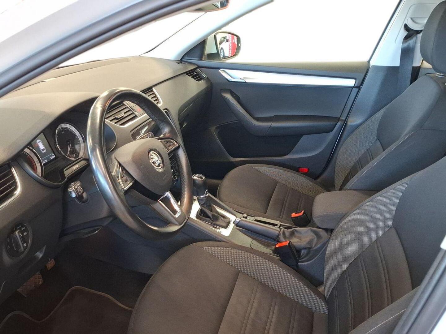 SKODA Octavia 7