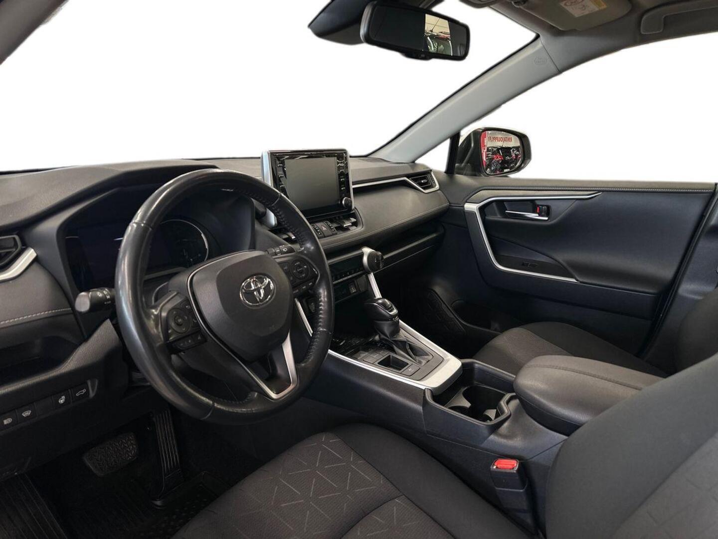 TOYOTA RAV4 2021