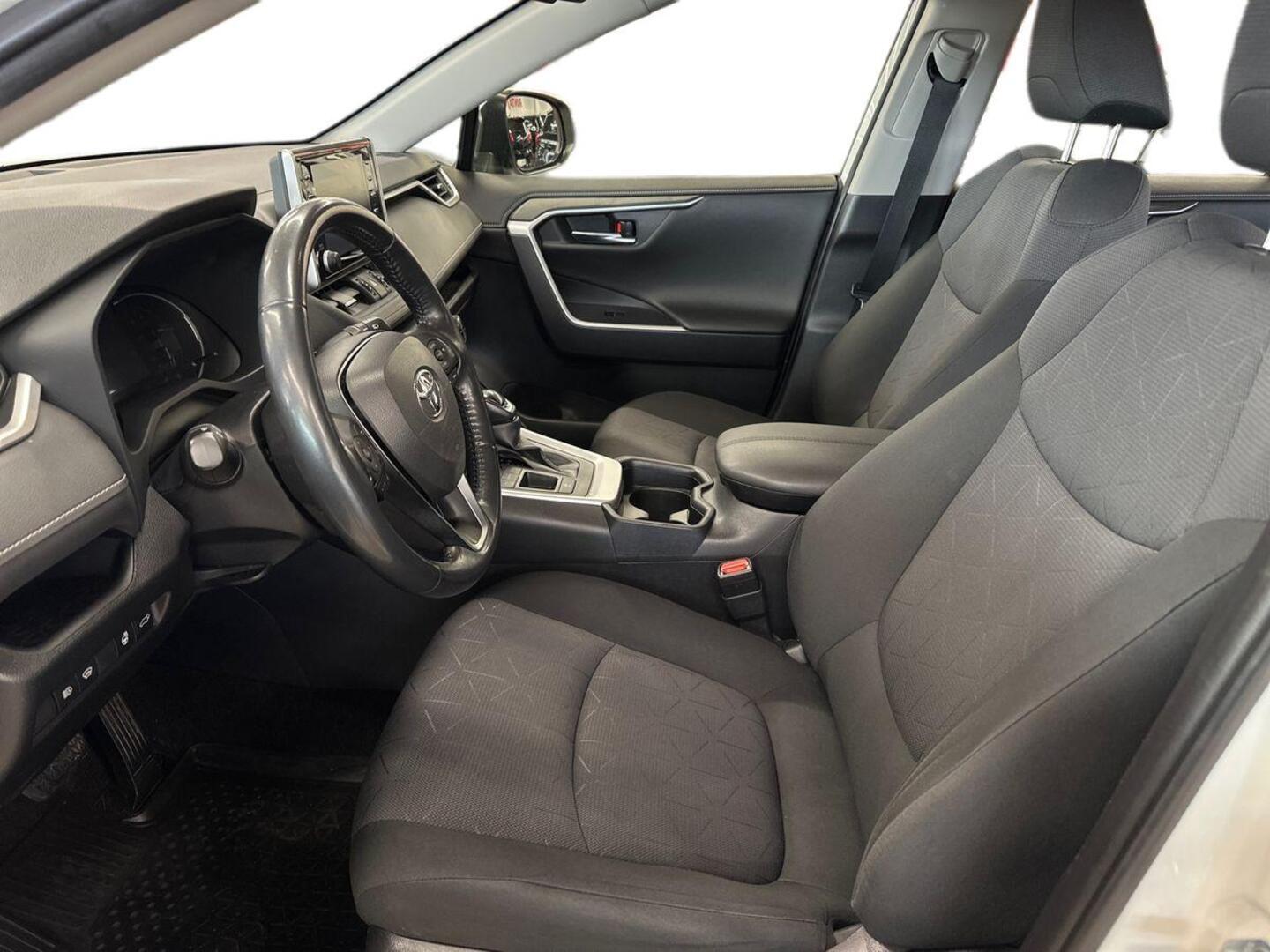 TOYOTA RAV4 2021