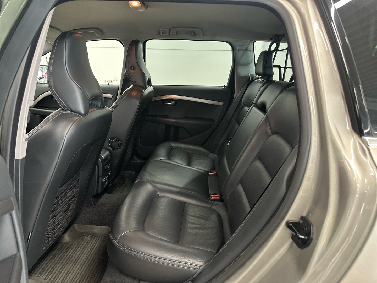 VOLVO XC70 2010