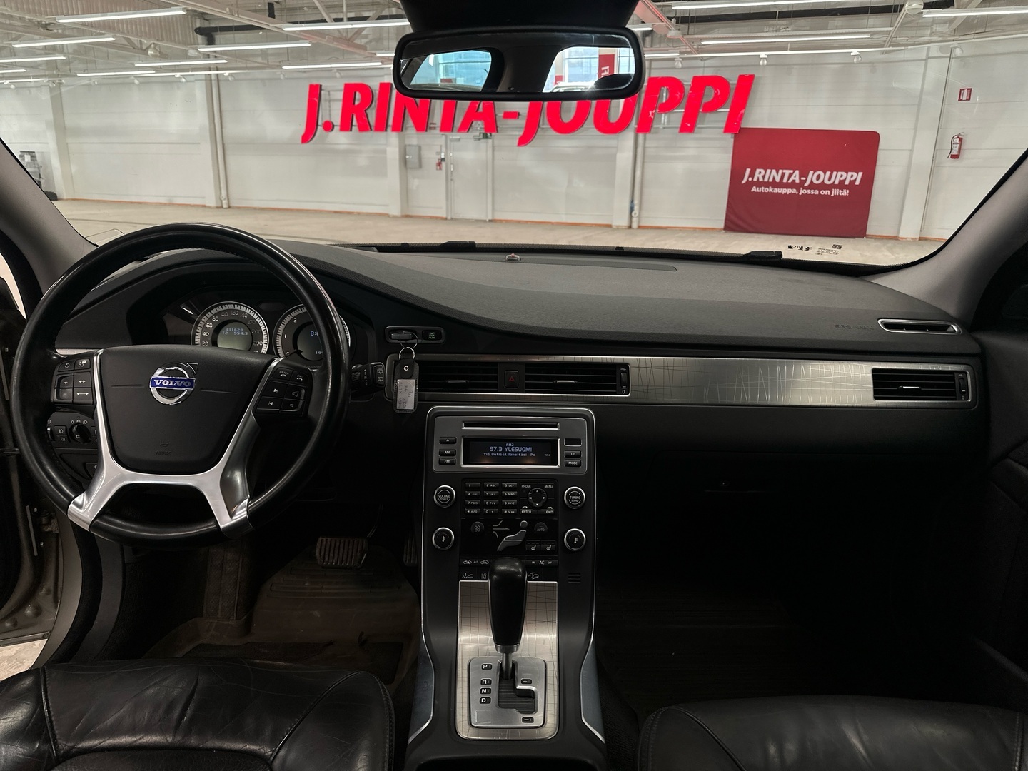 VOLVO XC70 2010