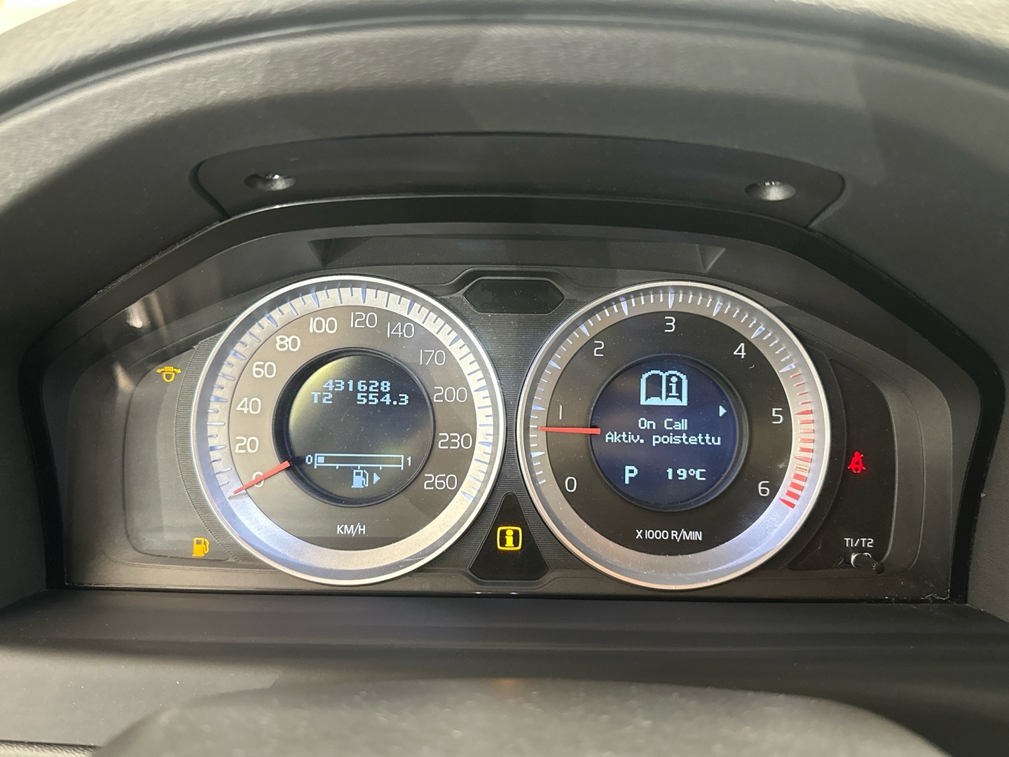 VOLVO XC70 2010
