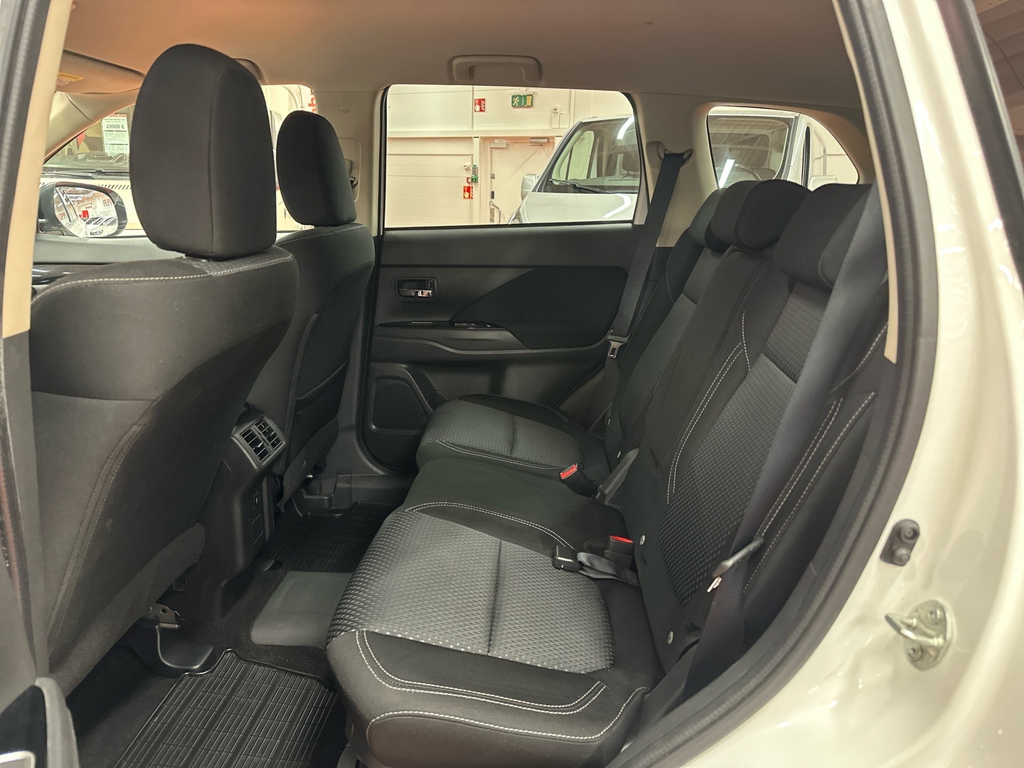 MITSUBISHI Outlander PHEV 2020