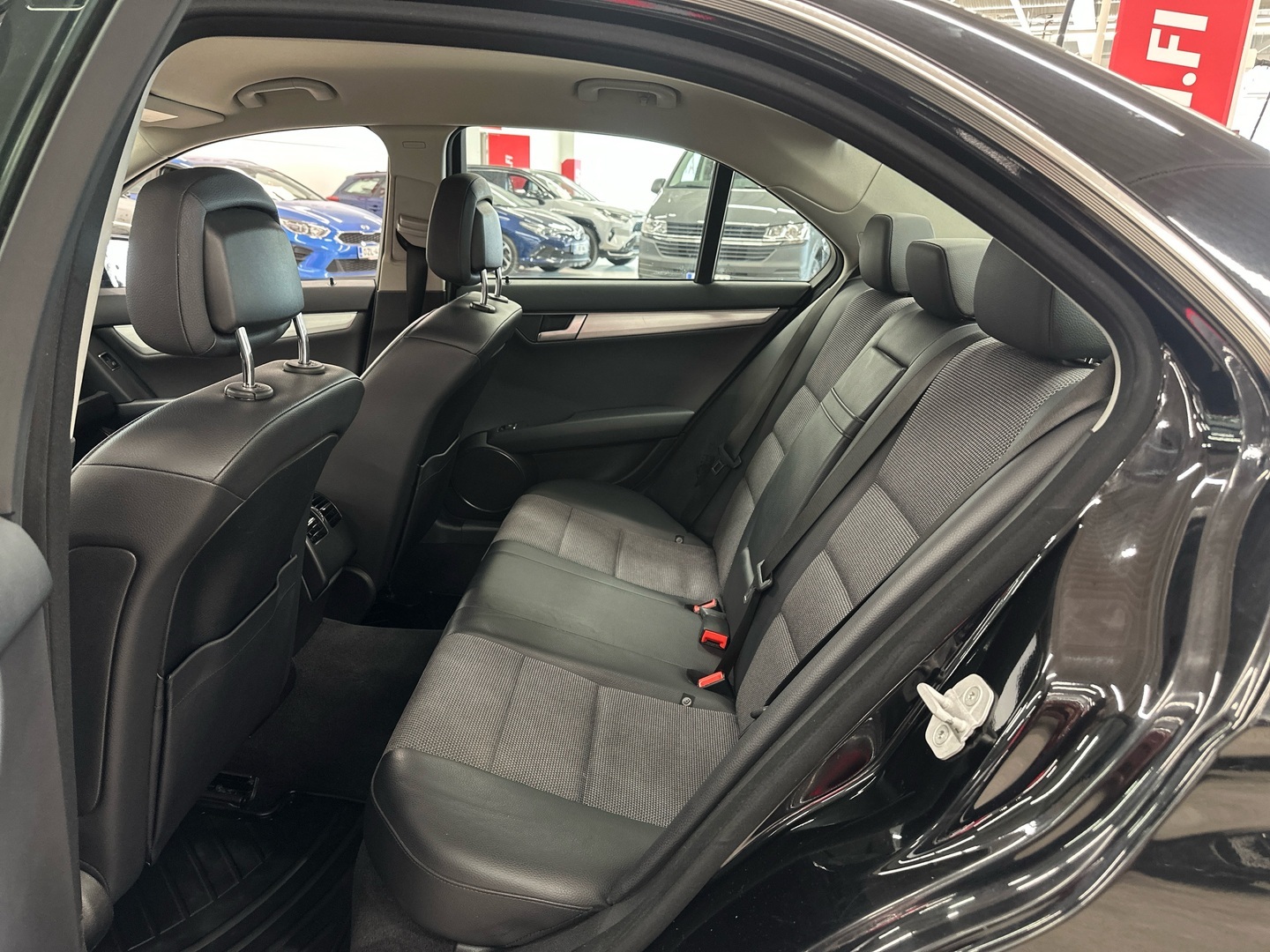 MERCEDES-BENZ C 2013