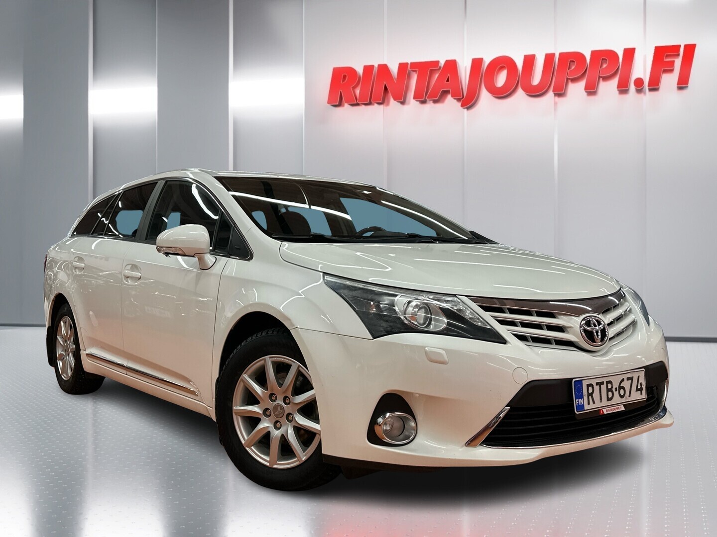 TOYOTA Avensis 2014