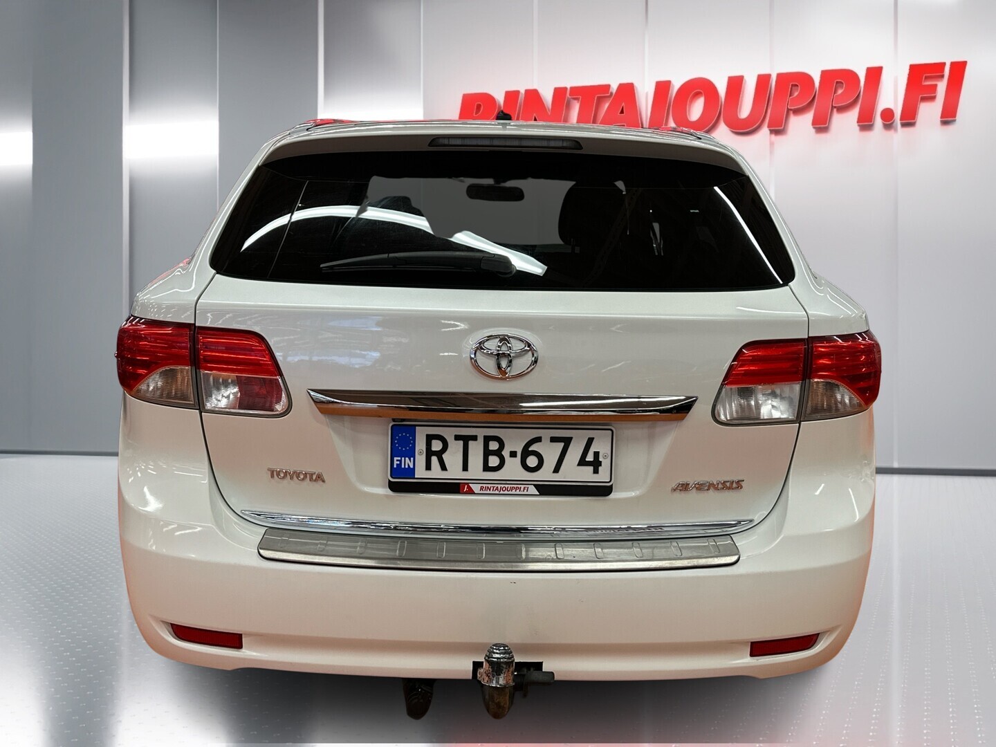 TOYOTA Avensis 2014
