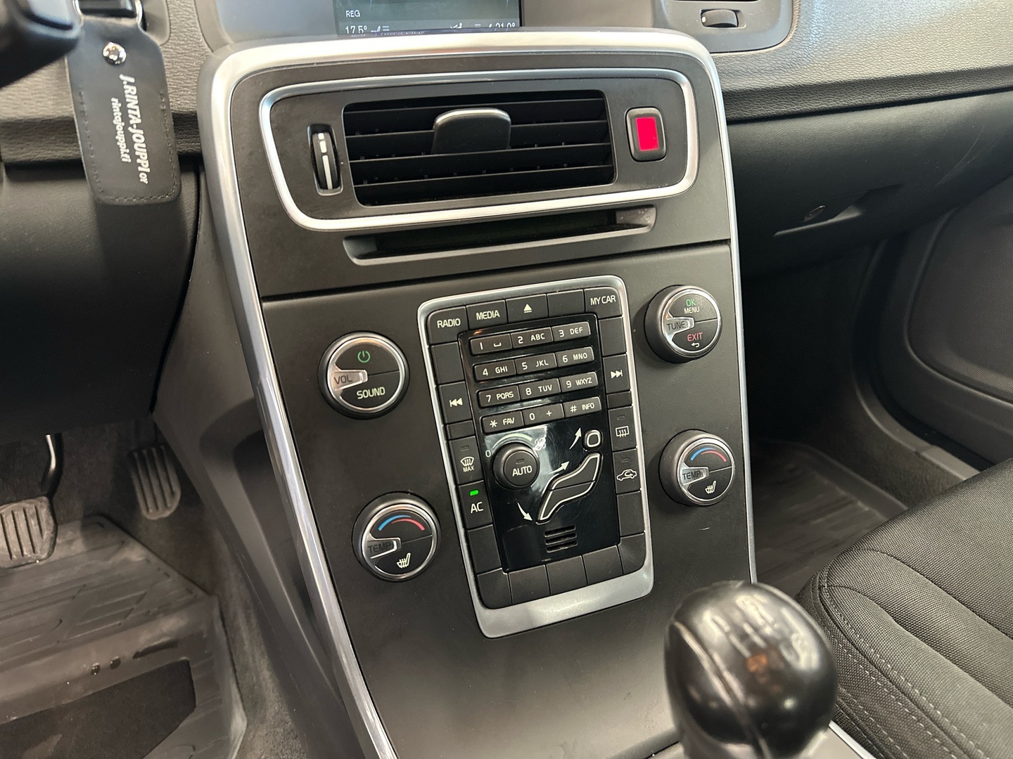 VOLVO S60 2011