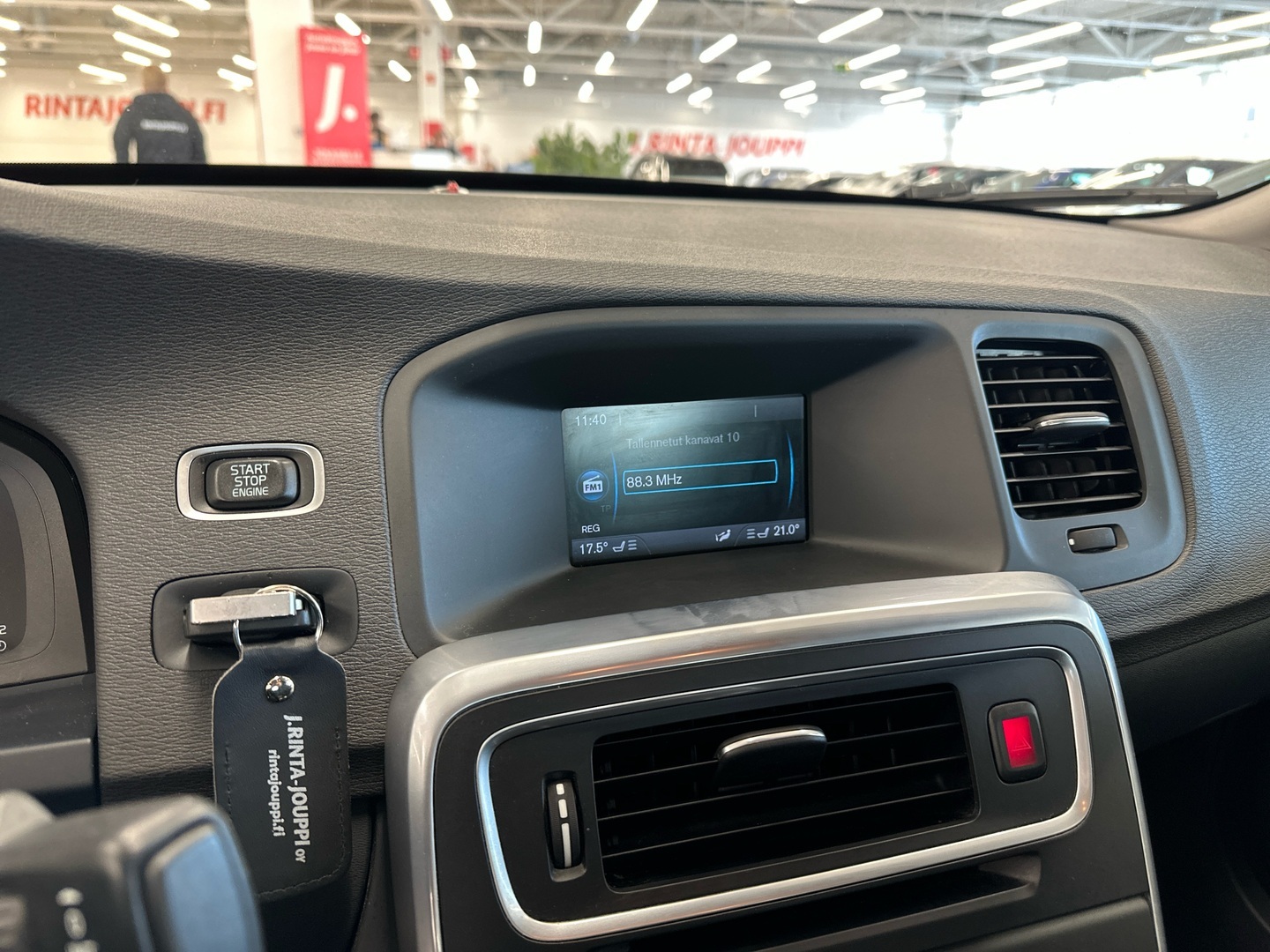 VOLVO S60 2011