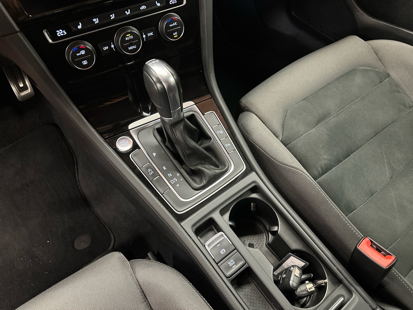 VOLKSWAGEN Golf 2017