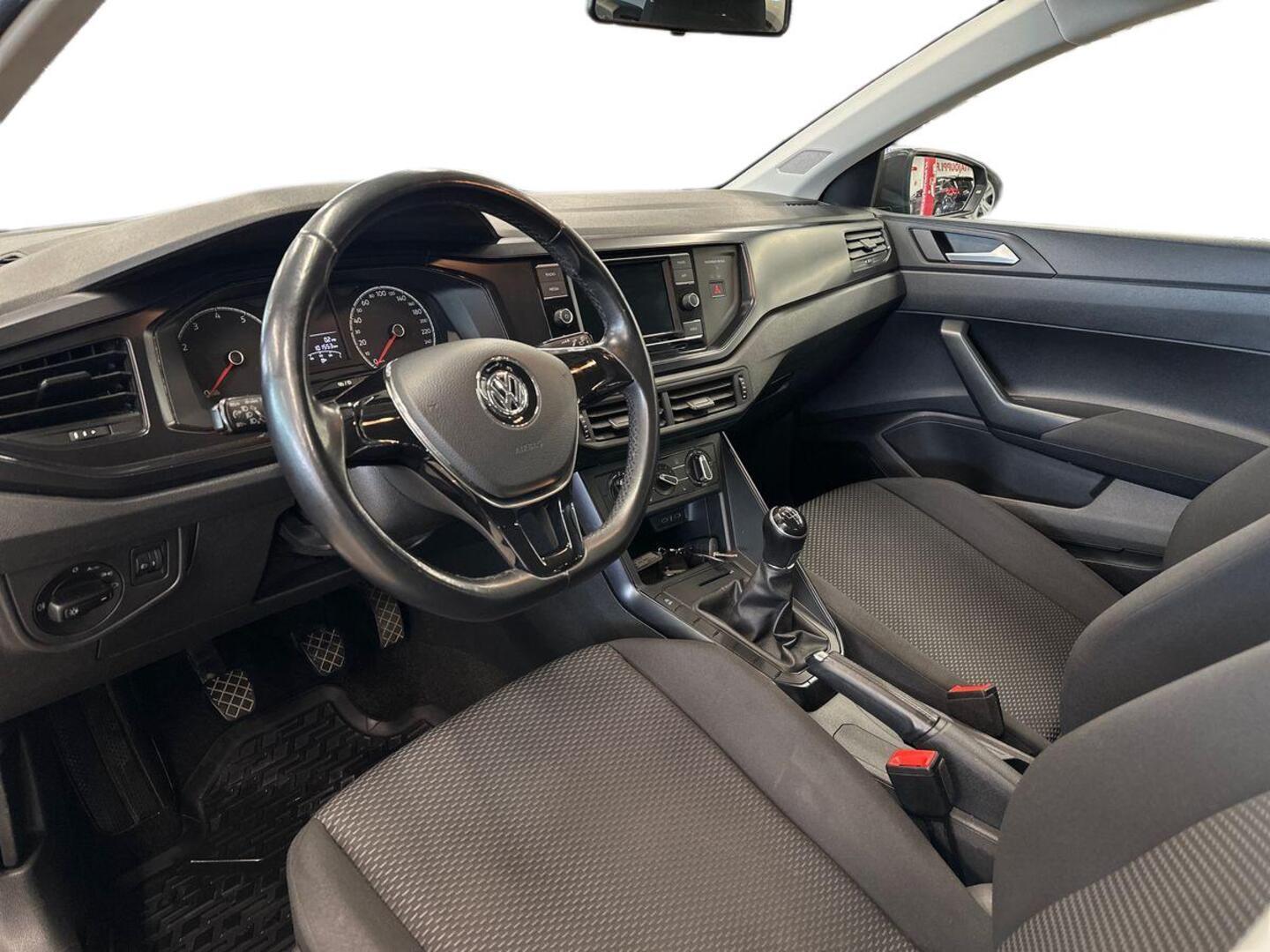 VOLKSWAGEN Polo 2021