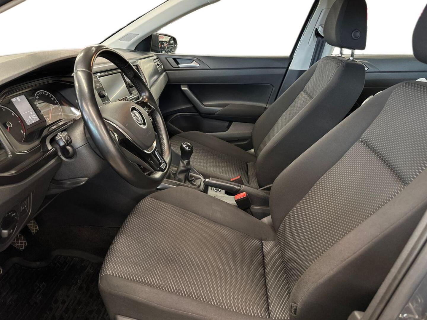 VOLKSWAGEN Polo 2021