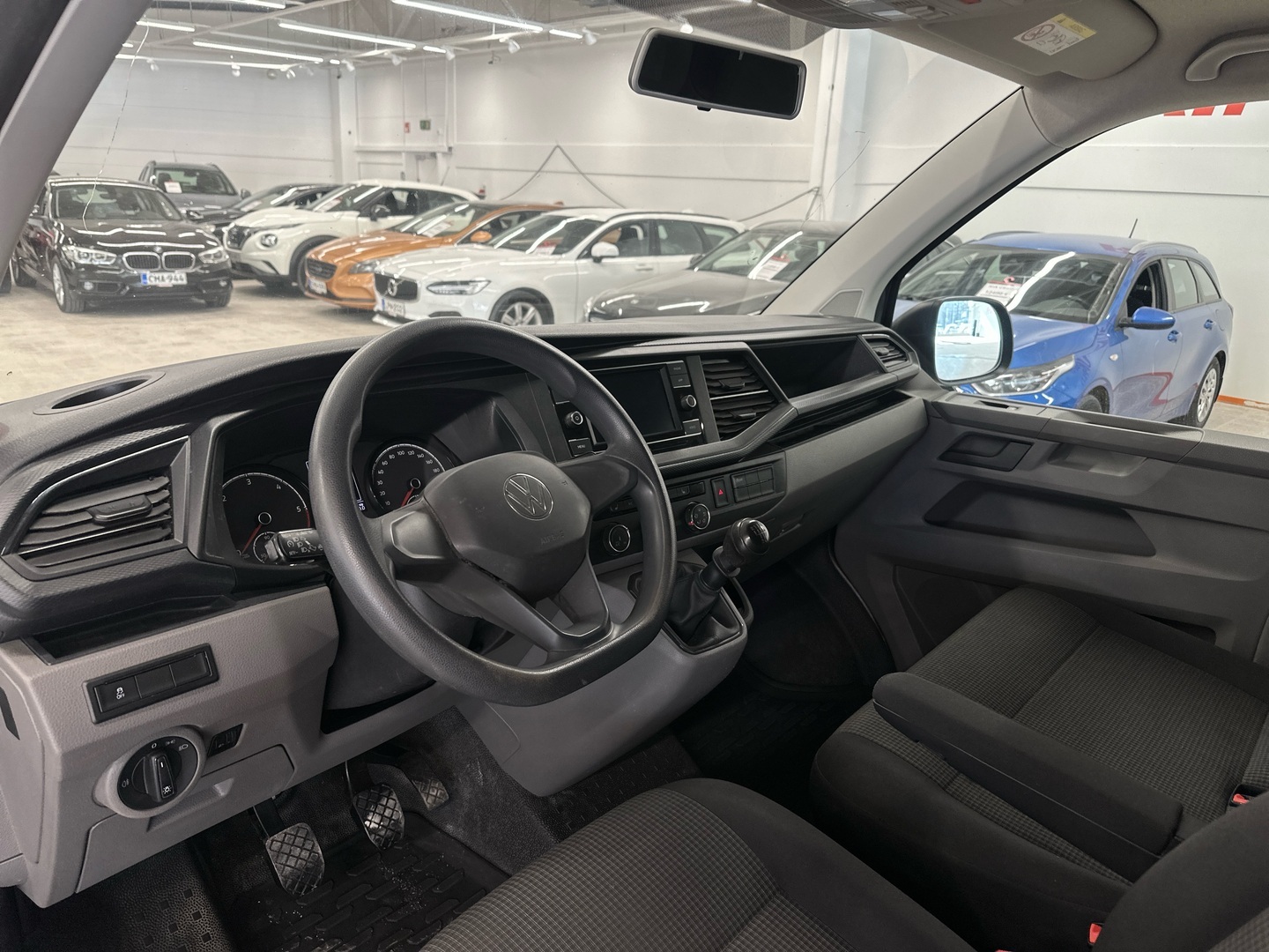 VOLKSWAGEN Transporter 2021