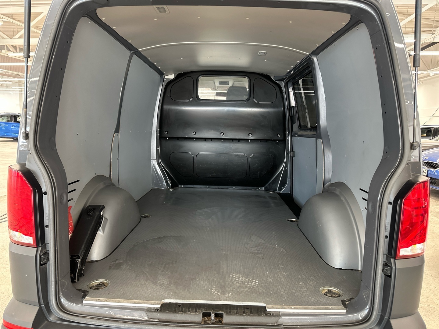 VOLKSWAGEN Transporter 2021