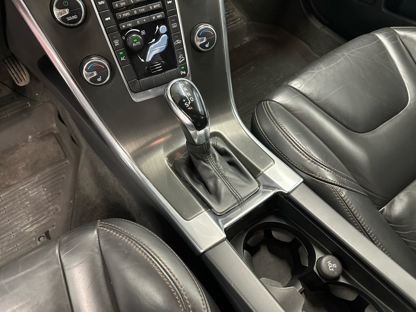 VOLVO XC60 2014