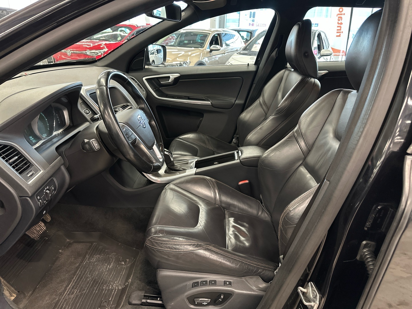 VOLVO XC60 2014