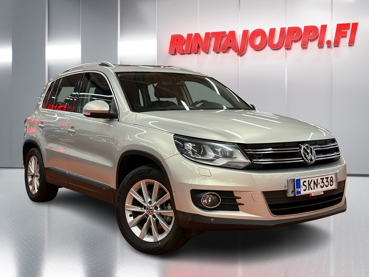 VOLKSWAGEN Tiguan 2012