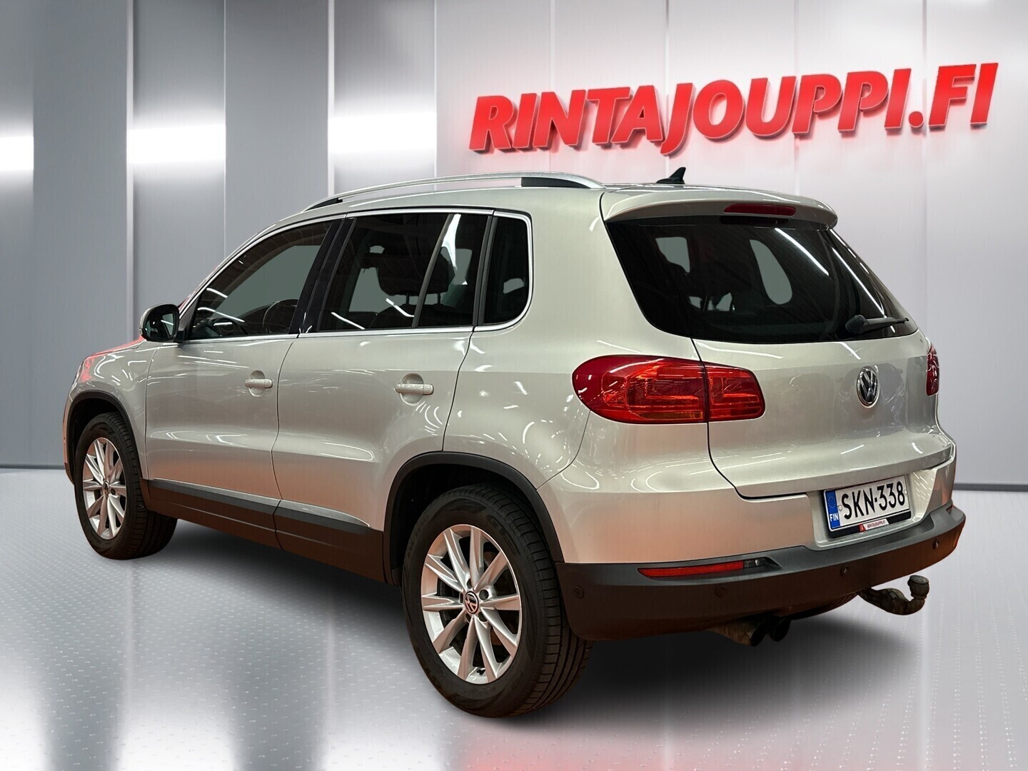 VOLKSWAGEN Tiguan 2012