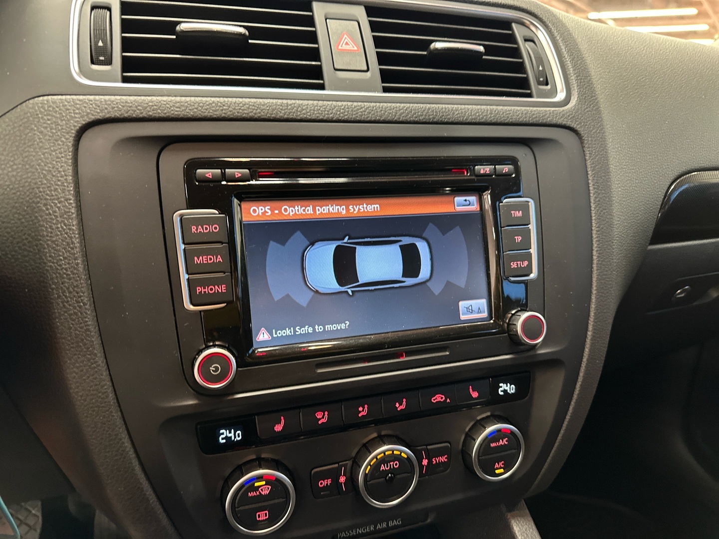 VOLKSWAGEN Jetta 2014