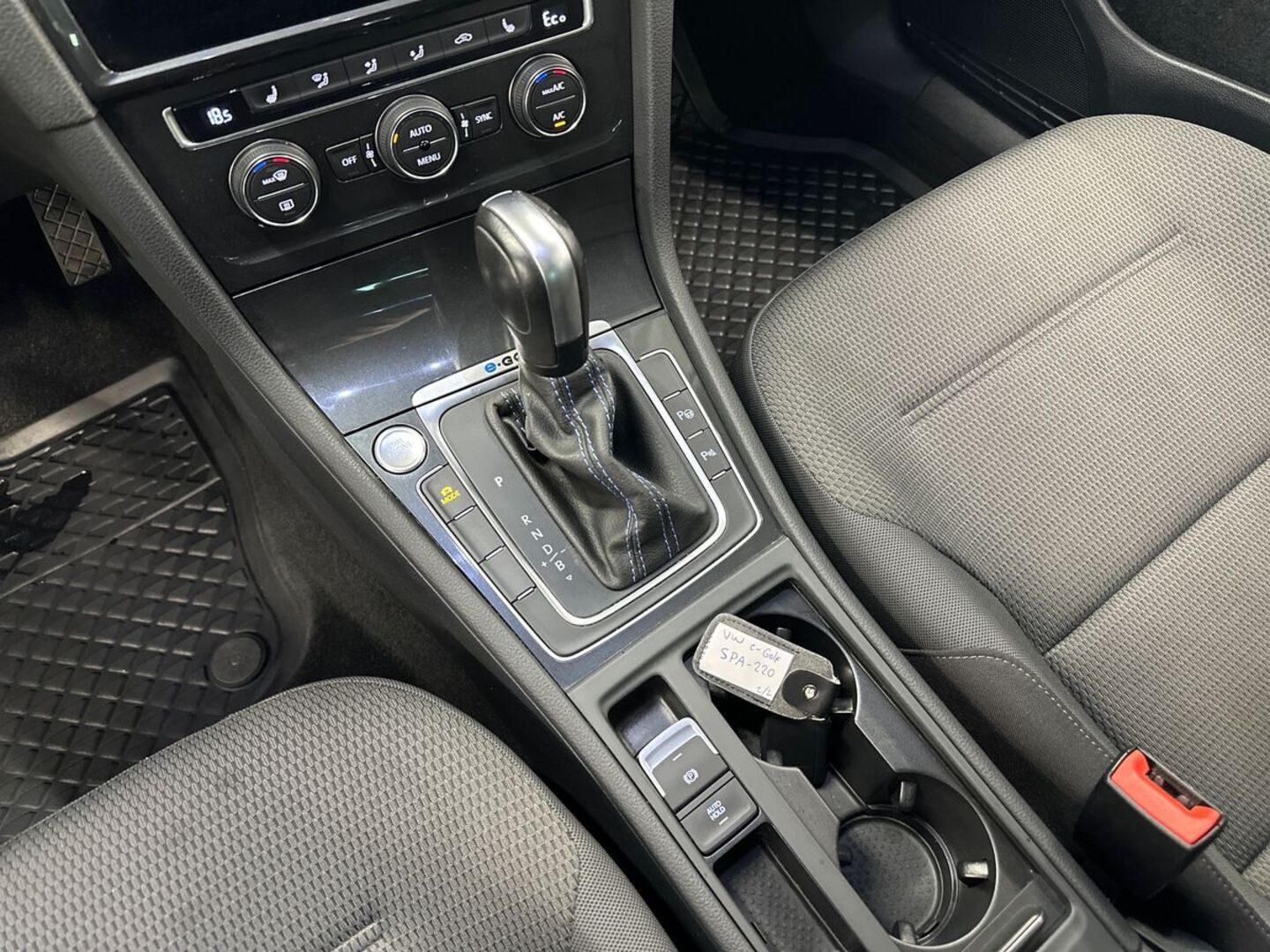 VOLKSWAGEN Golf 2020