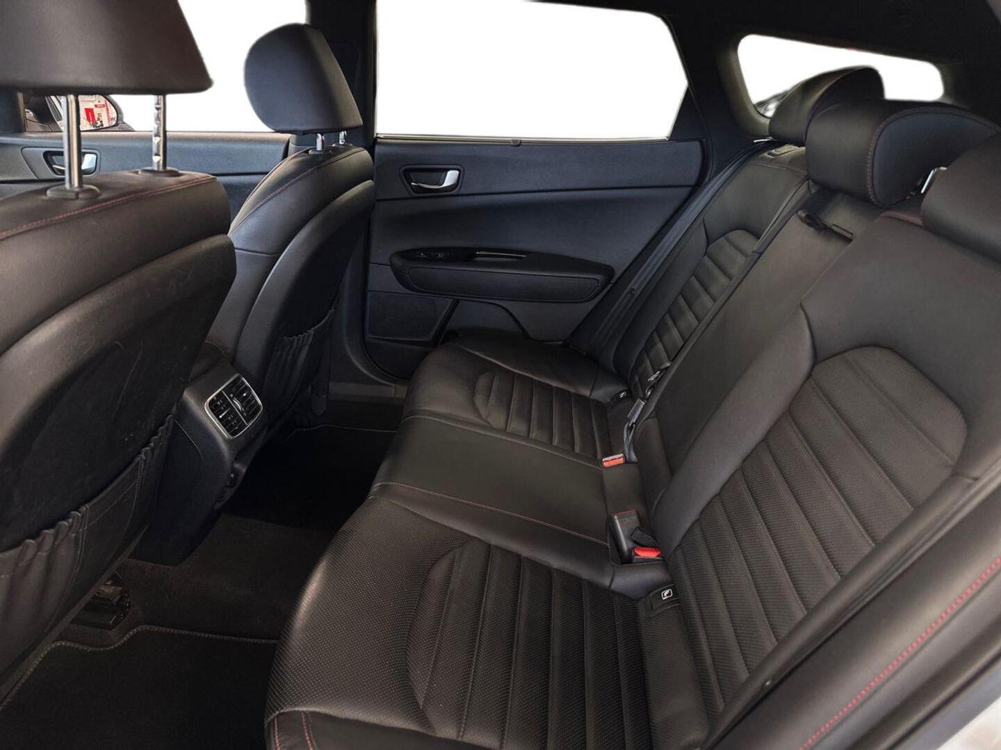 KIA Optima 10