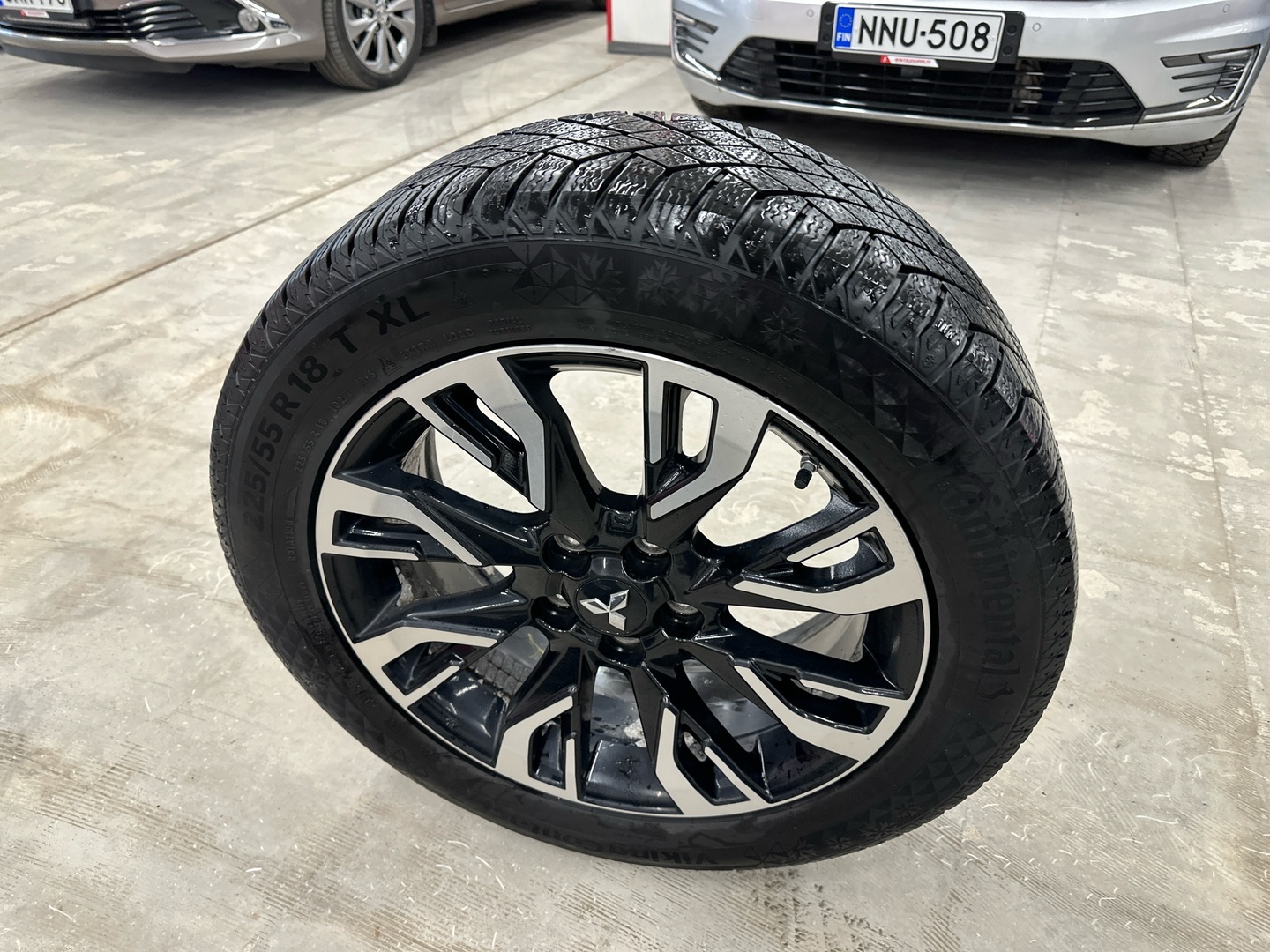 MITSUBISHI Outlander PHEV 2015